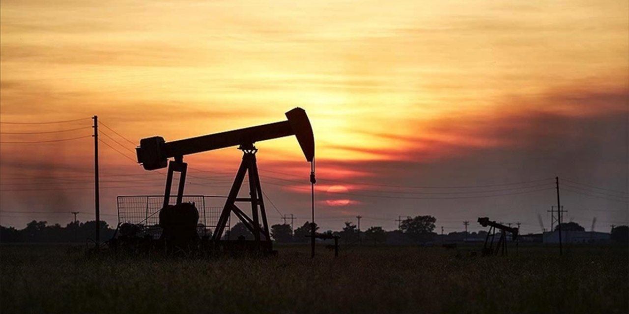 Petrol Fiyatları İsrail'in İran'a Saldırmasıyla Yüzde 7'den Fazla Yükseldi