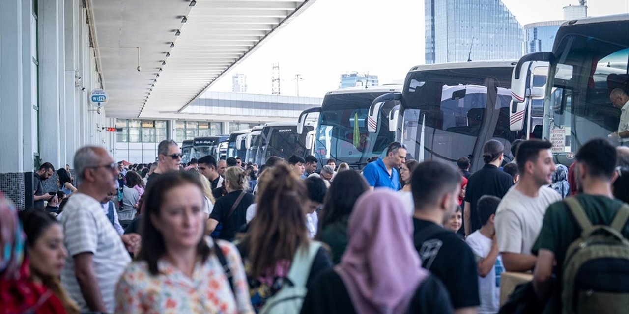 Bayramda Otobüs Firmalarına Fahiş Fiyat ve Korsan Taşımacılık Nedeniyle 25,8 Milyon Lira Ceza Kesildi