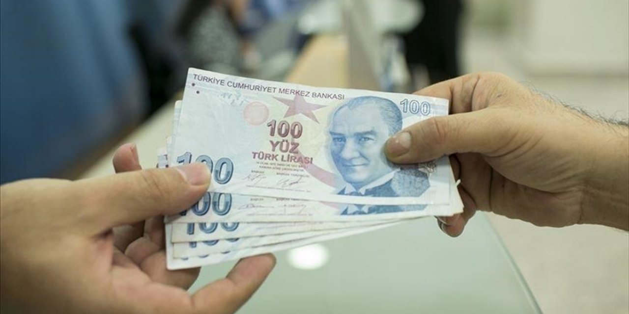 Kamu İşçilerine İlk Zam Teklifi Sunuldu