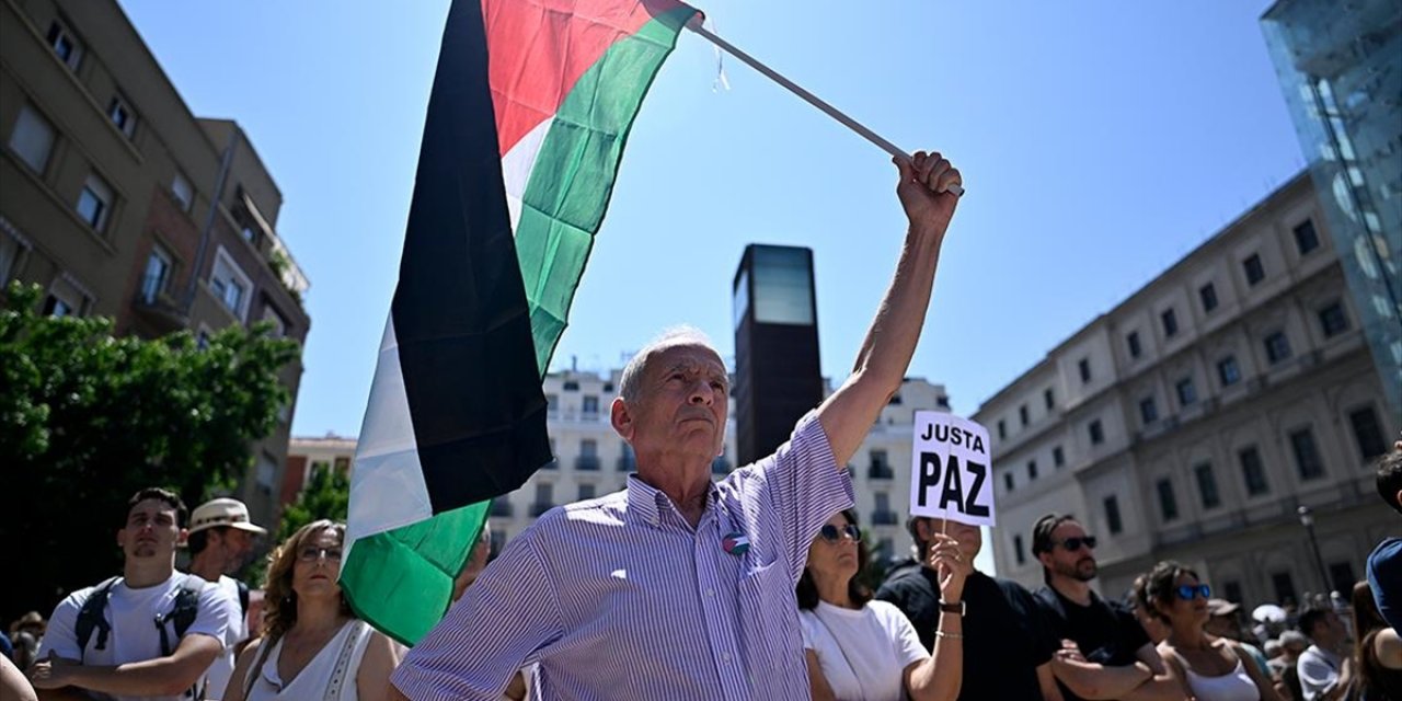 İspanya'da 125 Kentte Filistin'e Destek Gösterileri Düzenlendi