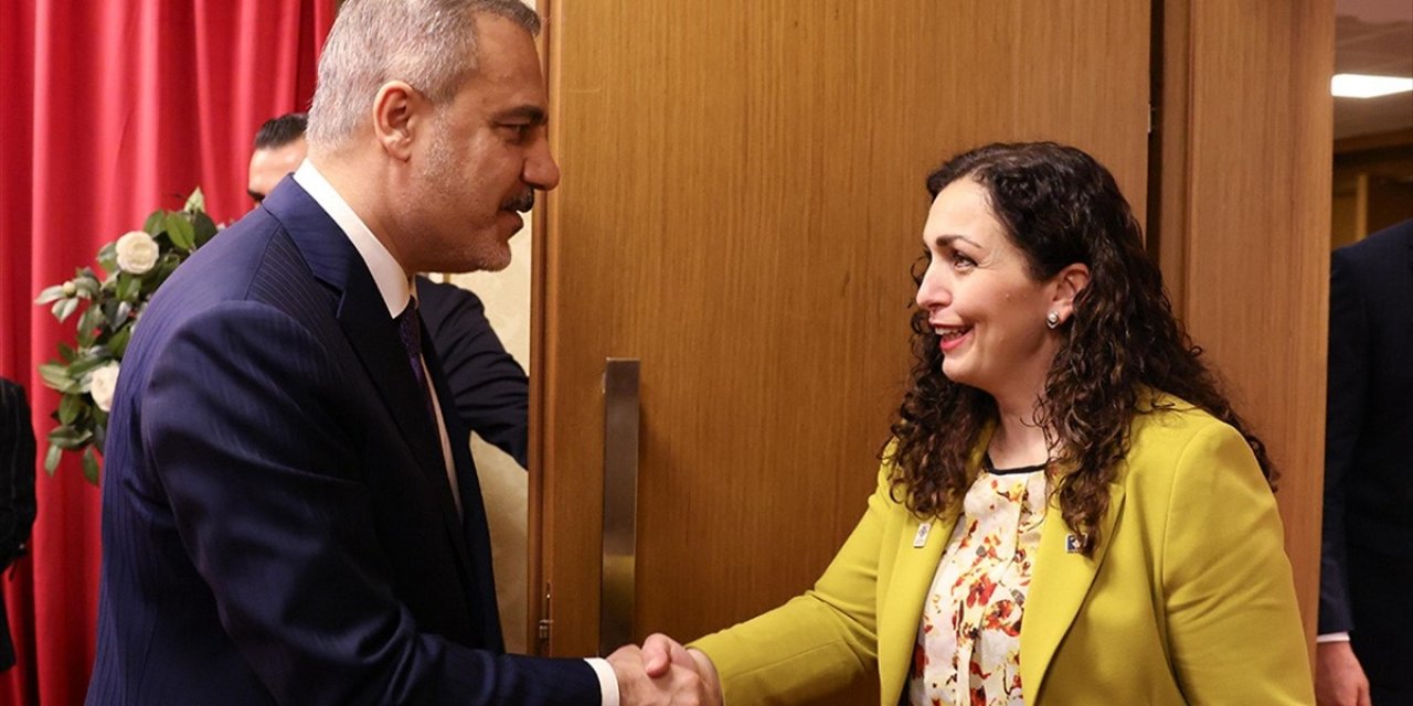 Bakan Fidan, Kosova Cumhurbaşkanı Osmani İle Tiran'da Görüştü