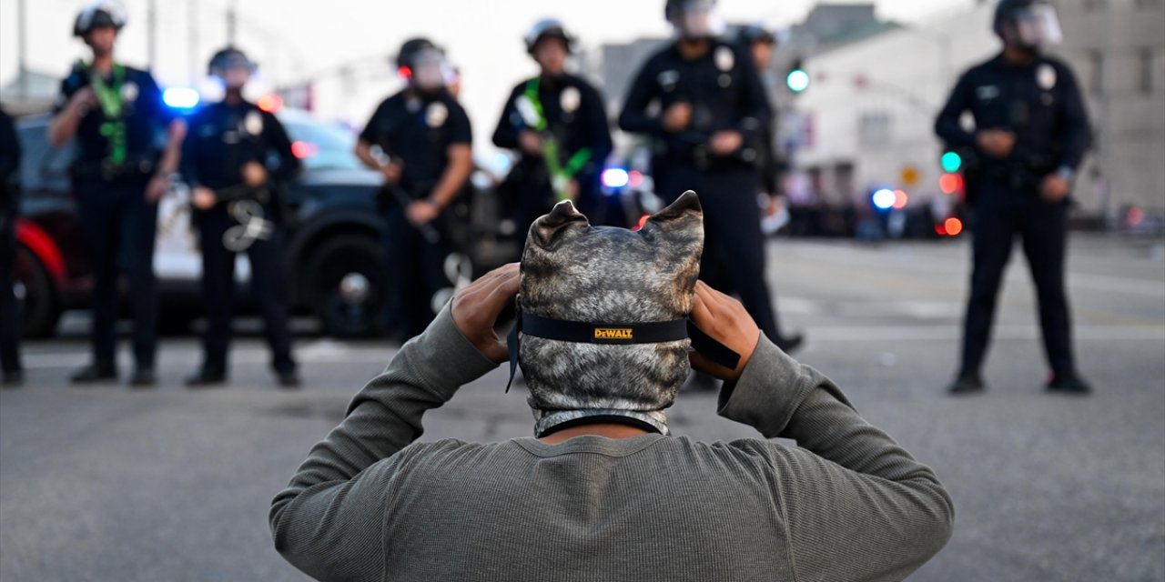 Göçmenlik Politikalarının Protesto Edildiği Los Angeles’ta Sokağa Çıkma Yasağı Gevşetildi