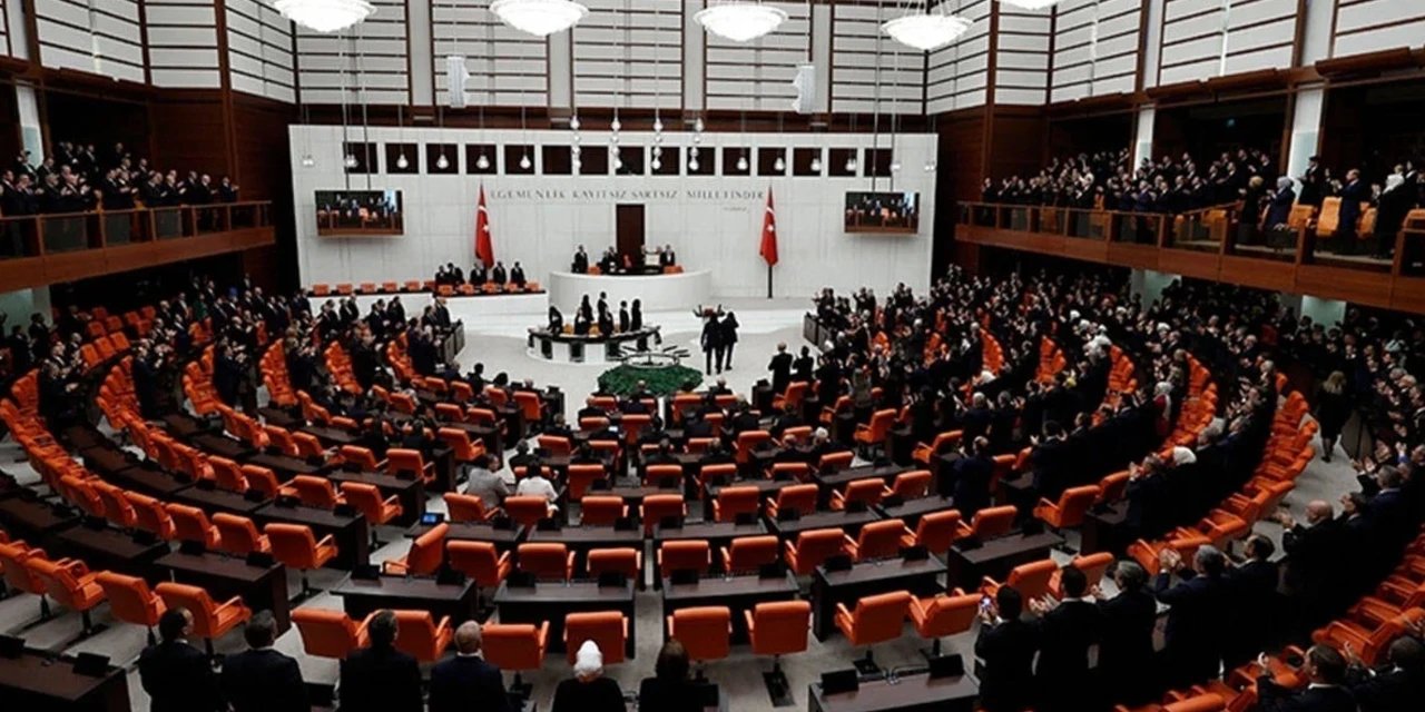 TBMM'de Kritik Seçimlere Odatv Bakışı: Mecliste Bir İlk Oldu, Anayasa Bilmecesi Son Buldu...