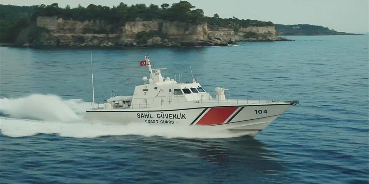 İçişleri Bakanı Yerlikaya: Kuruluşunun 43. Yılını Kutlayan Sahil Güvenlik Komutanlığımızı Gönülden Tebrik Ediyorum