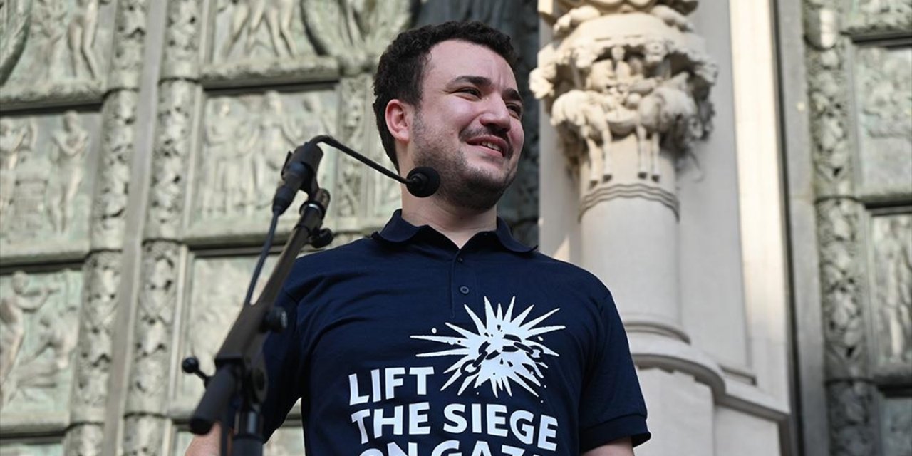 Filistinli Aktivist Halil, Yaşadıklarına Rağmen Filistinlilerin Haklarını Savunacağını Söyledi