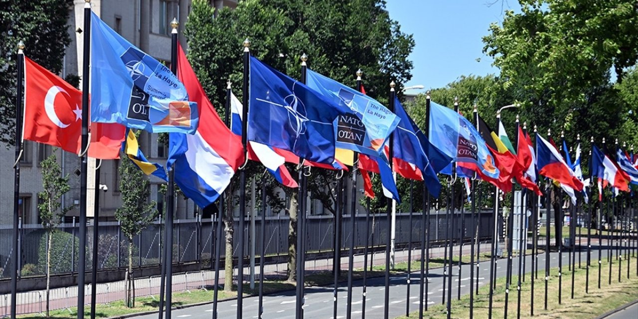 Nato Savunma Bakanları, İttifakın İlk "Ticari Uzay Stratejisi"ni Onayladı