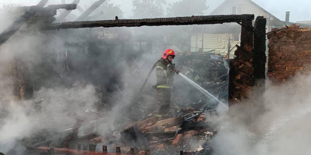 Ukrayna: Rusya'nın Dnipro'ya Düzenlediği Füze Saldırısında 11 Kişi Öldü, 160'tan Fazla Kişi Yaralandı