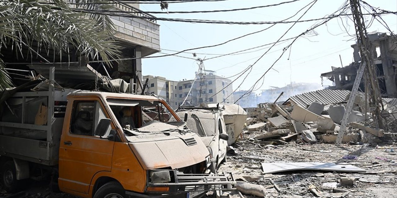İsrail'in Lübnan’ın Güneyine Düzenlediği Hava Saldırısında 3 Kişi Yaşamını Yitirdi