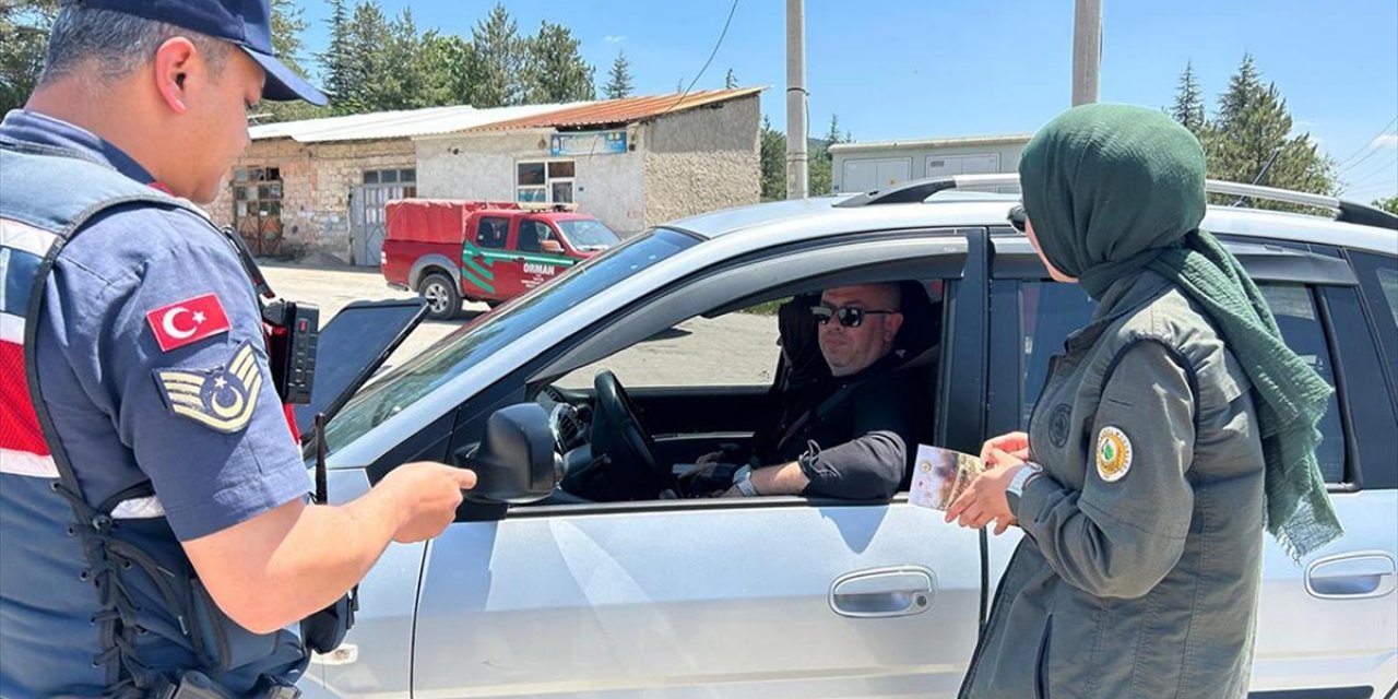 Sıcaklık Artışına Bağlı Orman Yangını Riskine Karşı Vatandaşlar Broşürlerle Uyarılıyor