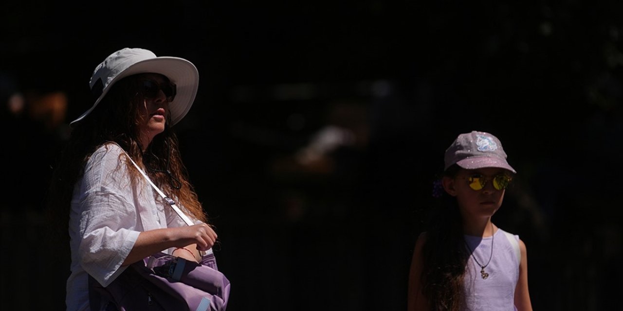 Sıcak Havayla Hissedilen Nem Yarın da Etkili Olacak