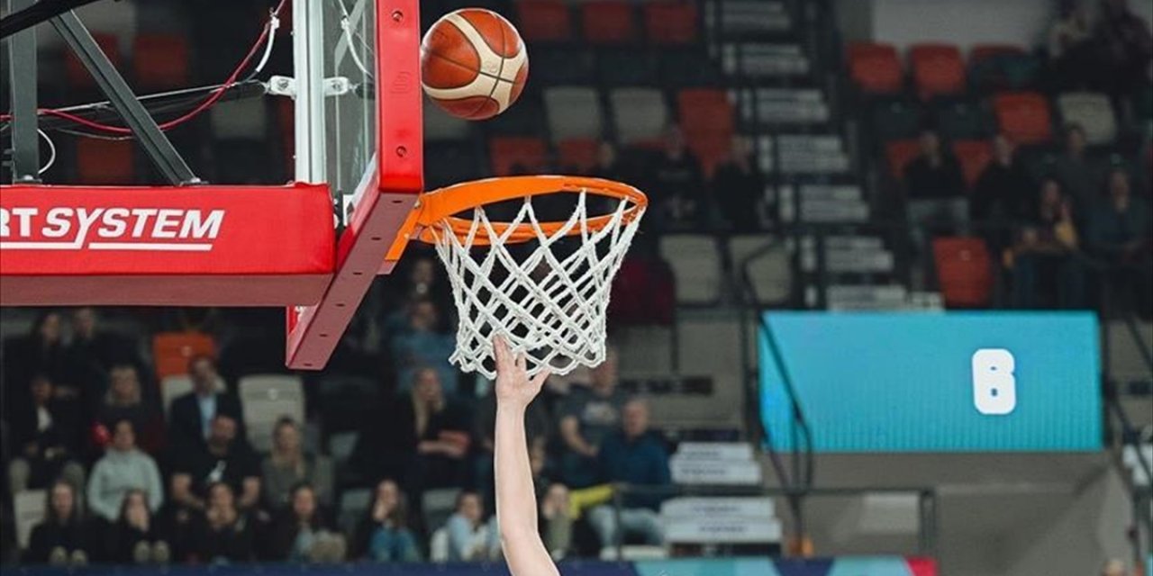 Kadınlar Avrupa Basketbol Şampiyonası'nda Kupa Yarın Sahibini Bulacak