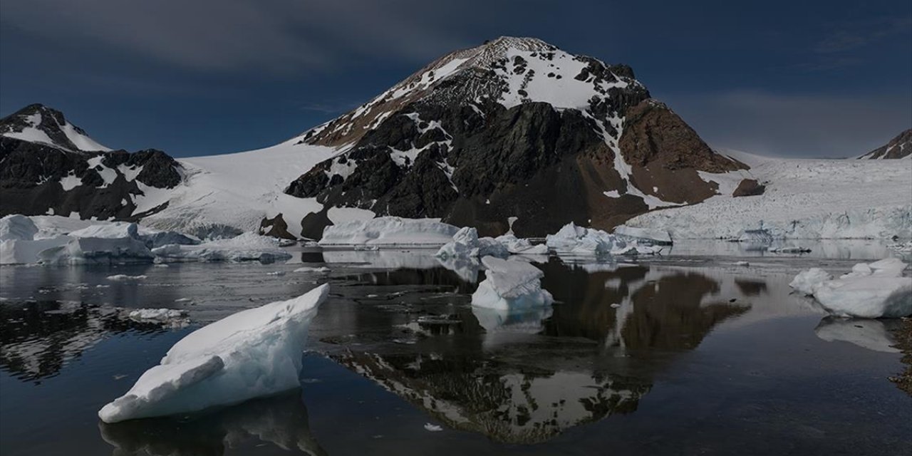 Bakan Kacır, Türkiye'nin Antarktika'da Daha Aktif Rol Oynamaya Hazırlandığını Söyledi