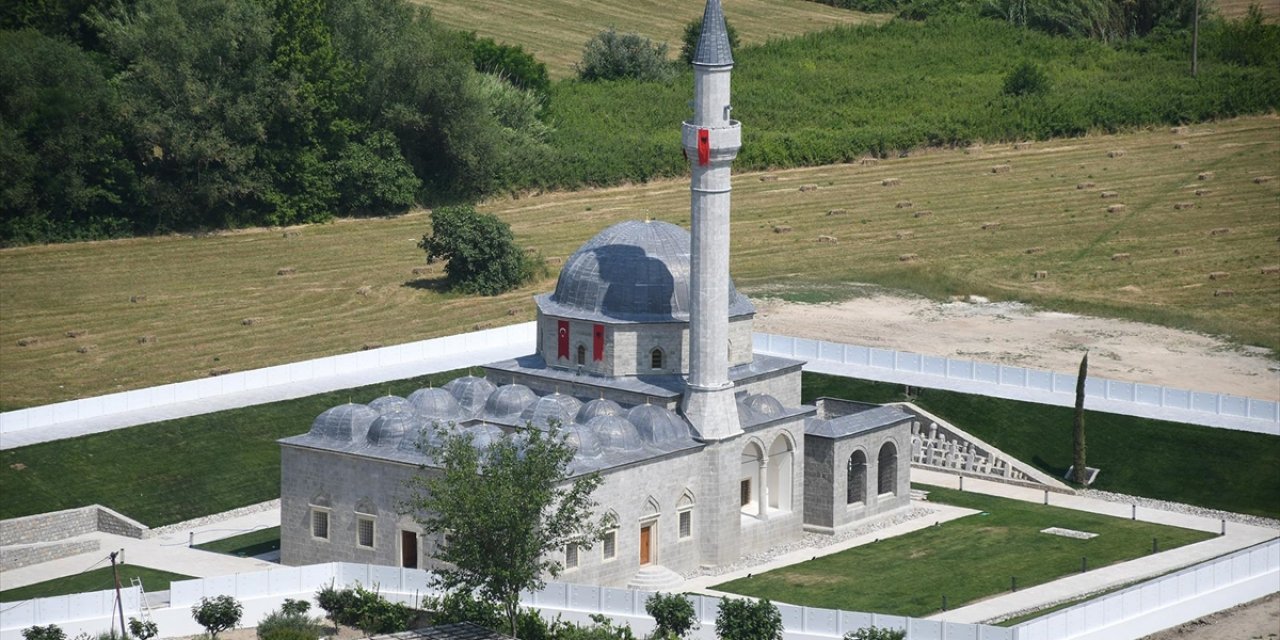 Türkiye'nin Desteğiyle Restore Edilen Arnavutluk'taki Kurşunlu Camisi Eski İhtişamına Kavuştu