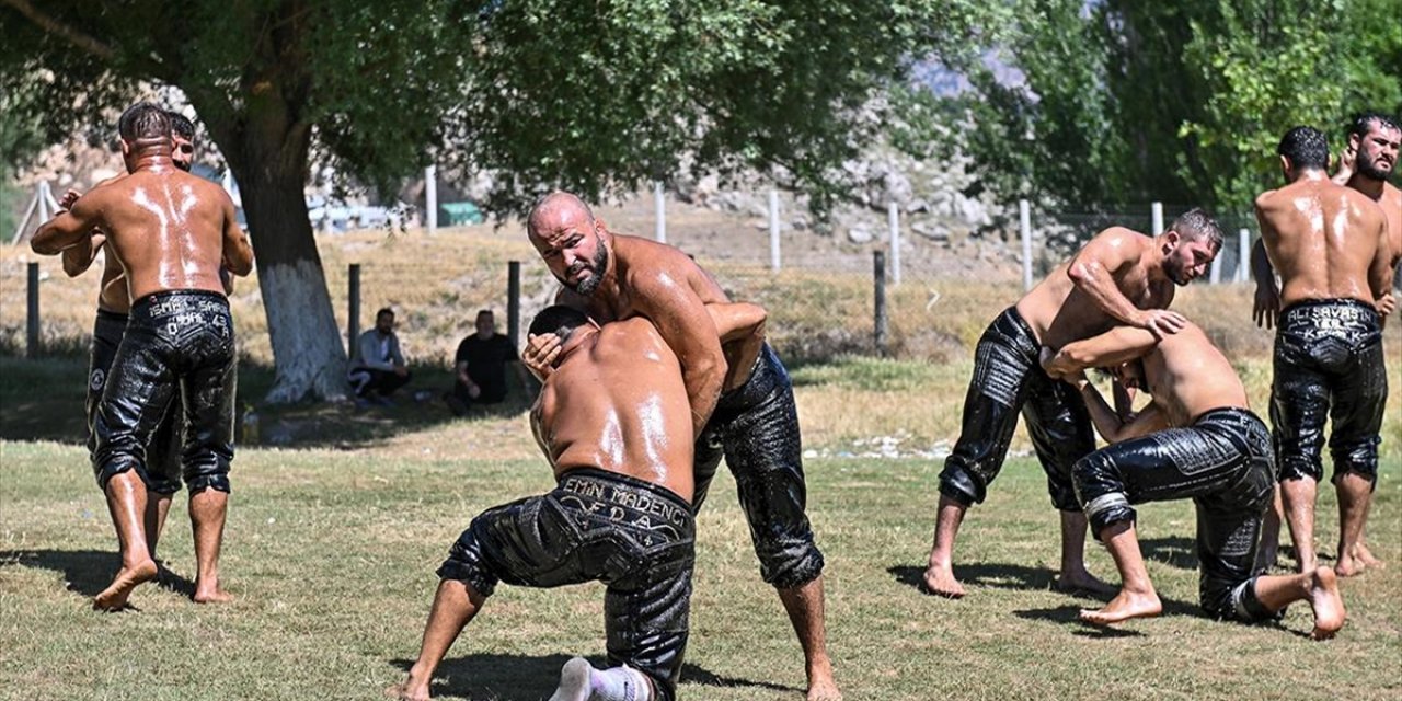 Başpehlivan Orhan Okulu'nun Hedefi Kırkpınar'da Altın Kemer Kazanmak