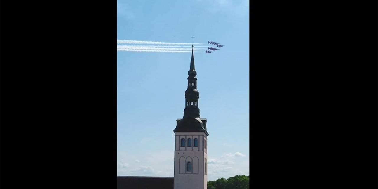 Türk Yıldızları'ndan, Estonya'daki Selamlama ve Gösteri Uçuşuna İlişkin Video Paylaşımı
