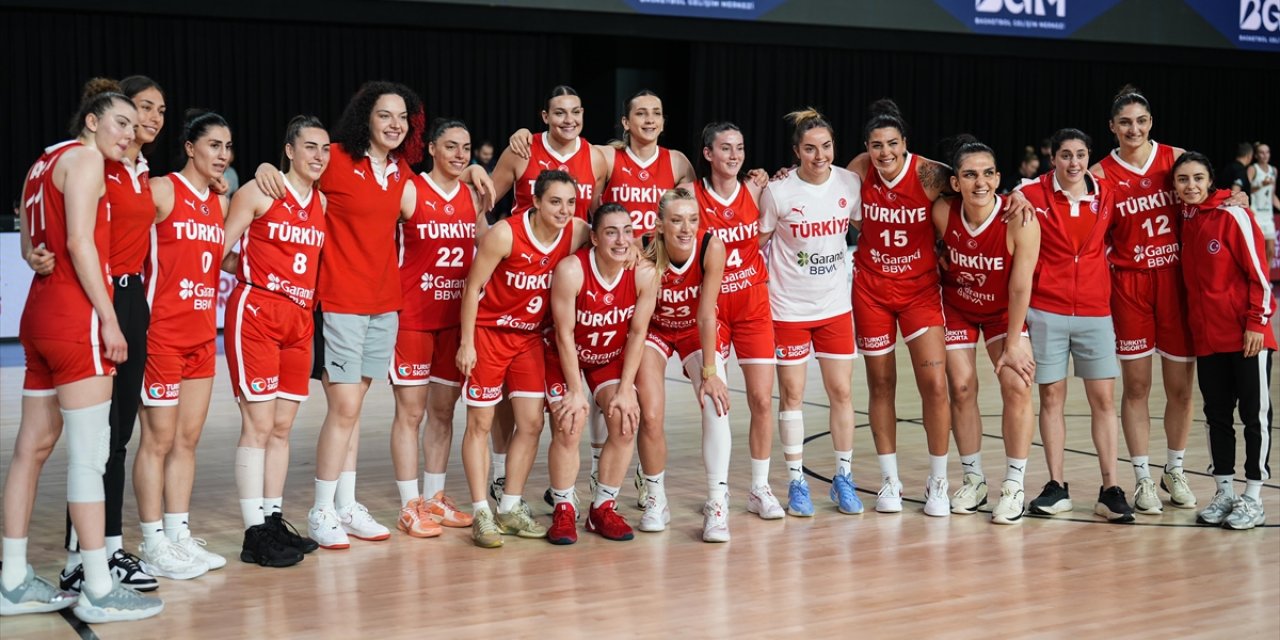 A Milli Kadın Basketbol Takımı 8 Yıl Sonra Çeyrek Final Gördü, Dünya Kupası Eleme Biletini Aldı