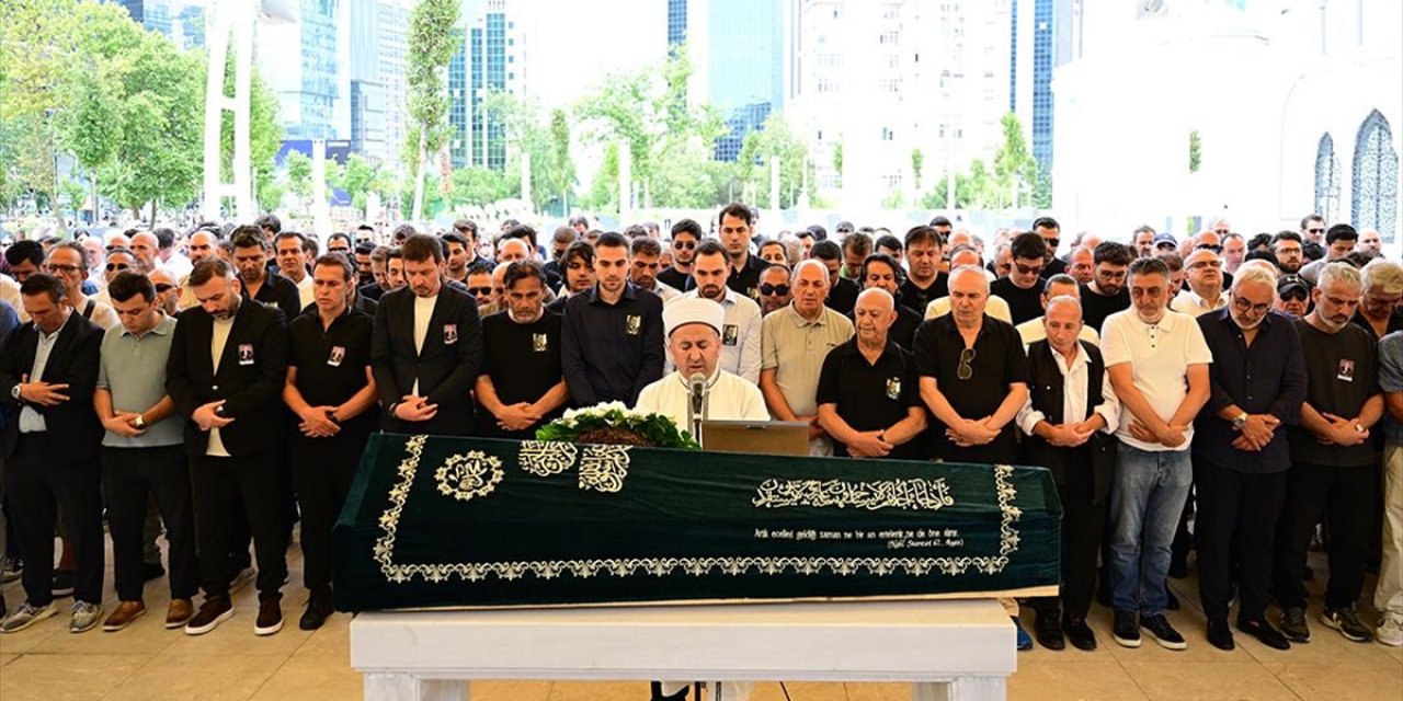 Sabri Ugan İçin TSYD'de Tören Düzenlendi