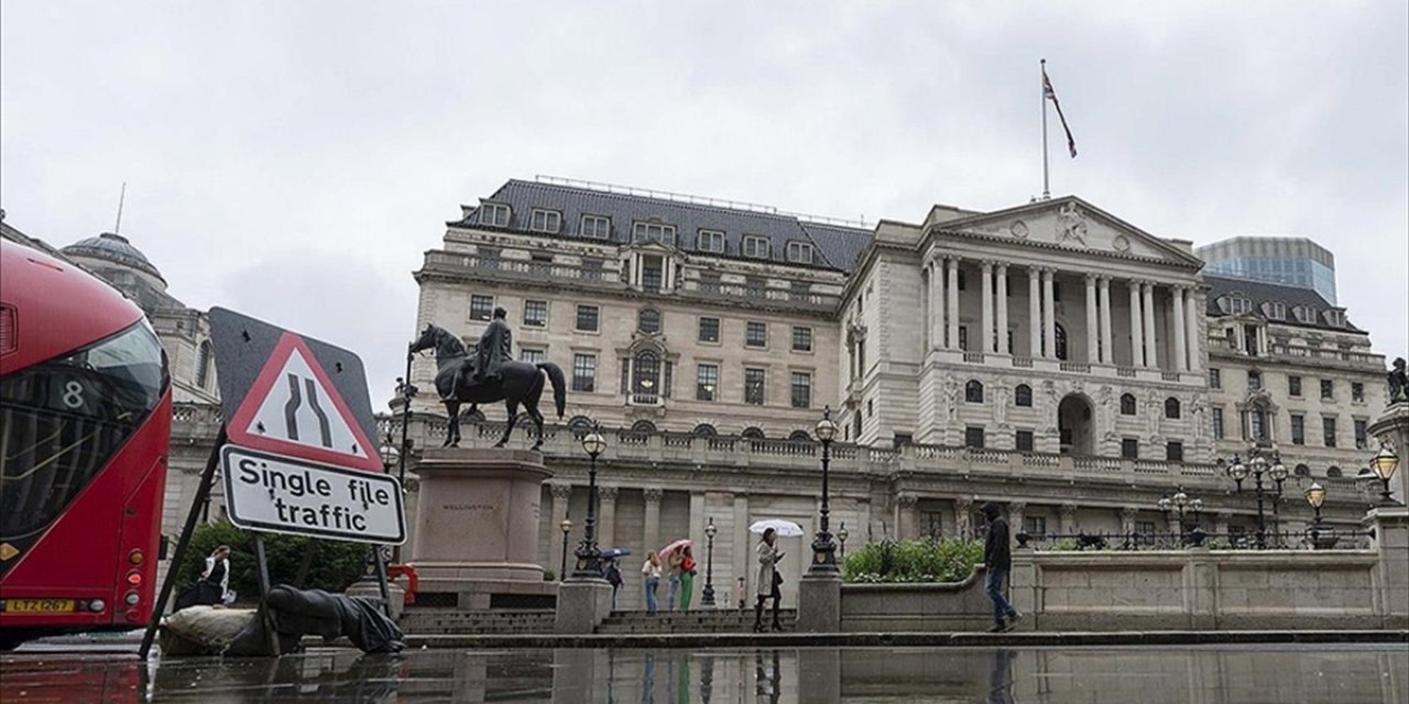 Boe Başkanı Bailey, Para Politikasının Sıkılığının Zamanla Azalacağını Bildirdi