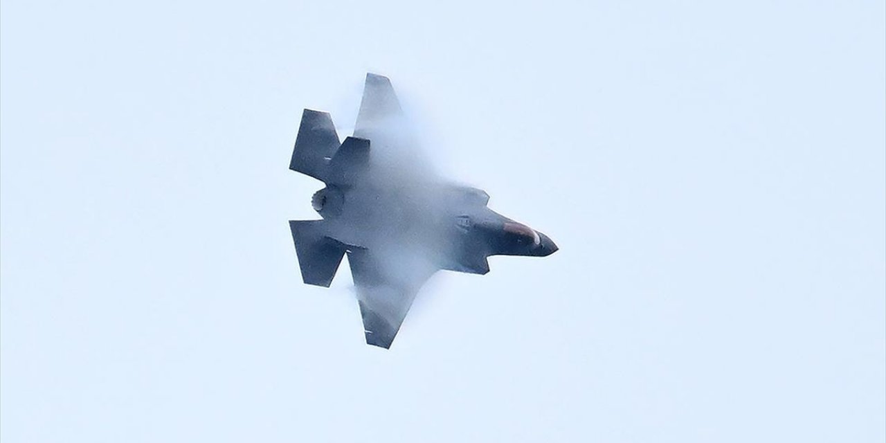Hindistan'da Acil İniş Yapan İngiliz F-35 Savaş Uçağı Güvenlik Endişelerini Gündeme Getirdi