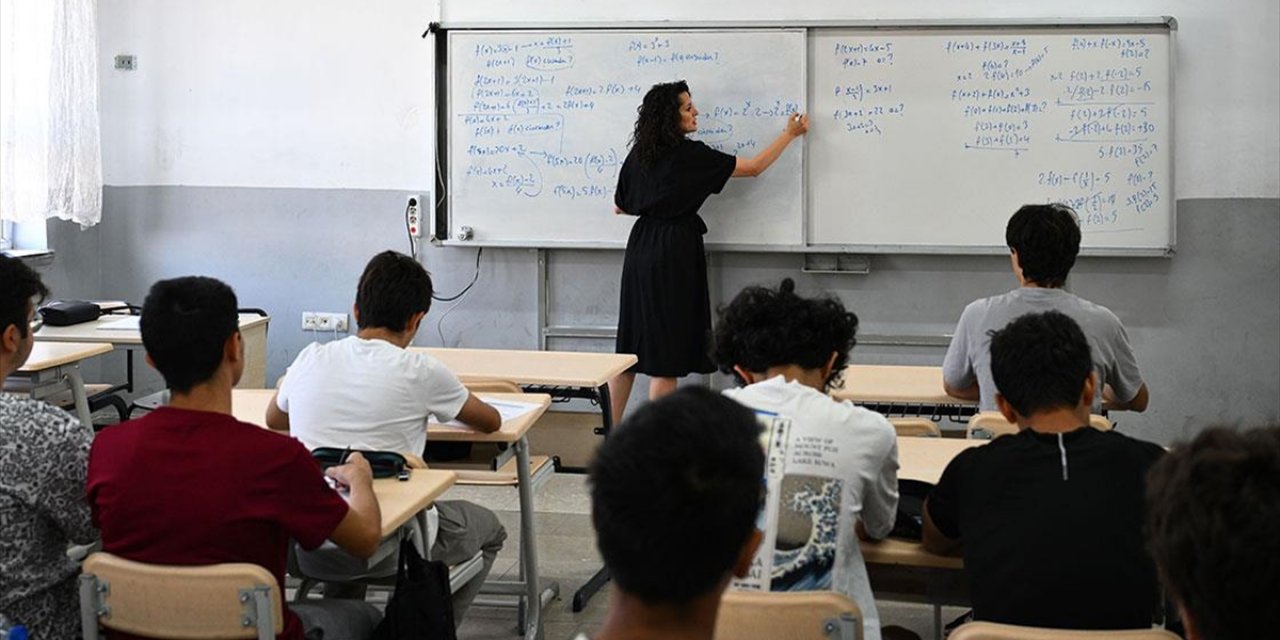 MEB'in Destekleme Ve Yetiştirme Kursları İle Yaz Okullarında Eğitimler Başladı