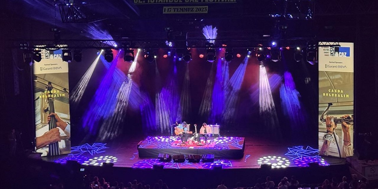 Hermanos Gutierrez Müzik Grubu Harbiye'de Konser Verdi