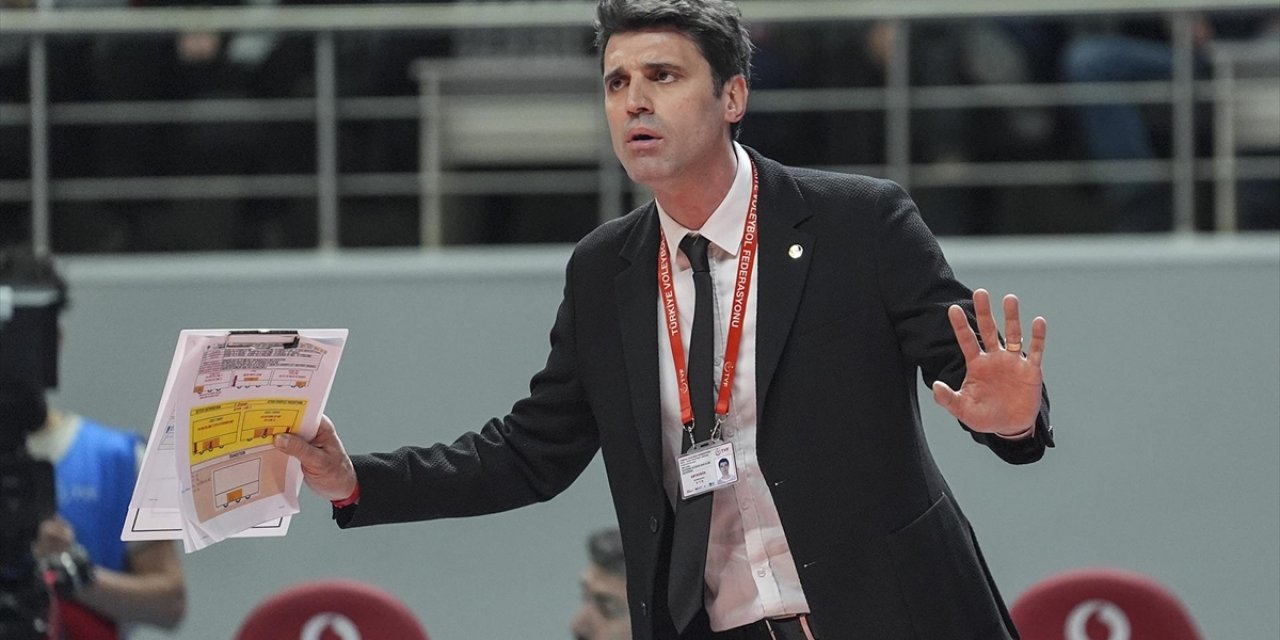 A Milli Erkek Voleybol Takımı'nda Başantrenör Umut Çakır İle Yollar Ayrıldı