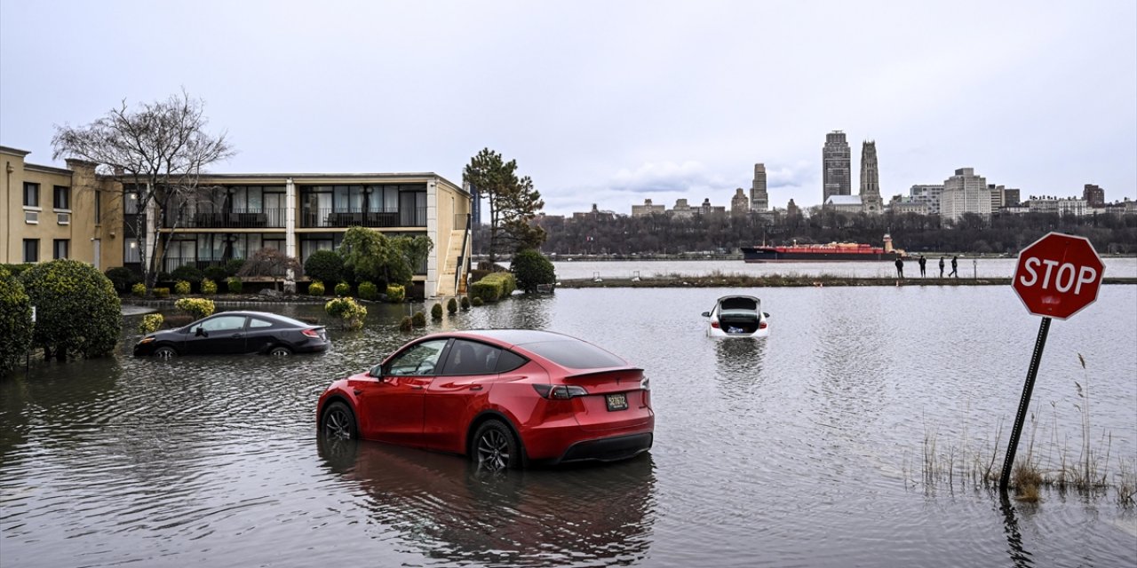 ABD'nin New Jersey Eyaletinde Aşırı Yağış Ve Fırtına En Az 3 Kişinin Ölümüne Neden Oldu