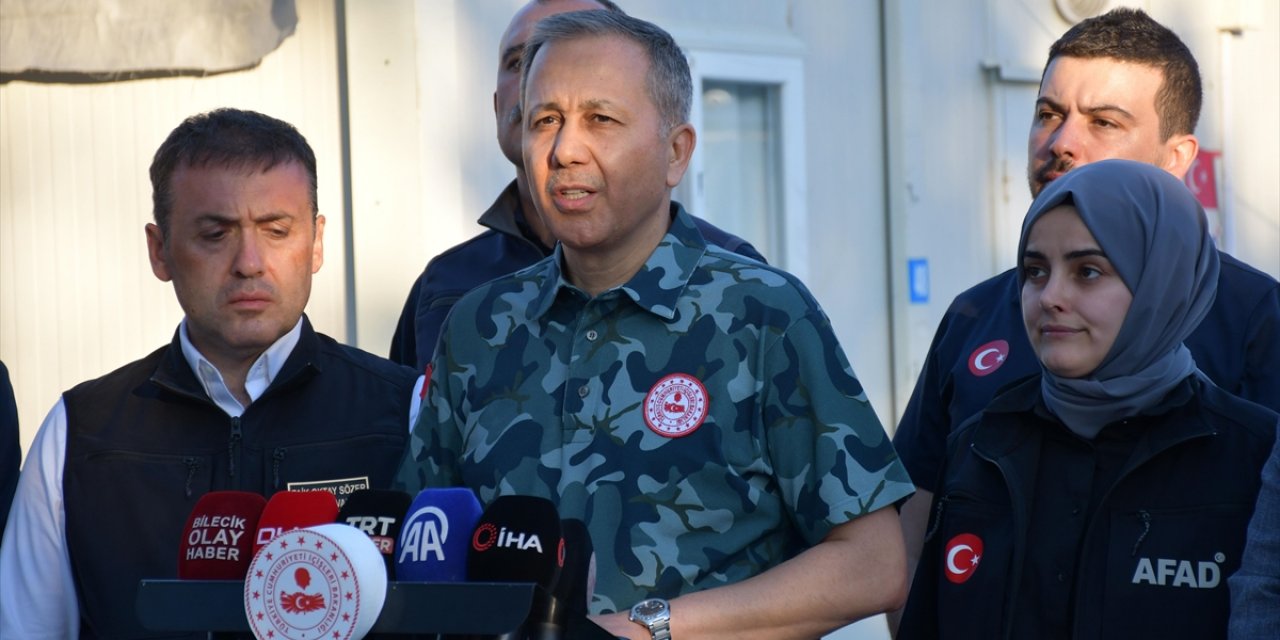 İçişleri Bakanı Yerlikaya: Orman Yangınlarıyla İlgili 44 Şüpheli Gözaltına Alındı, 10'u Tutuklandı