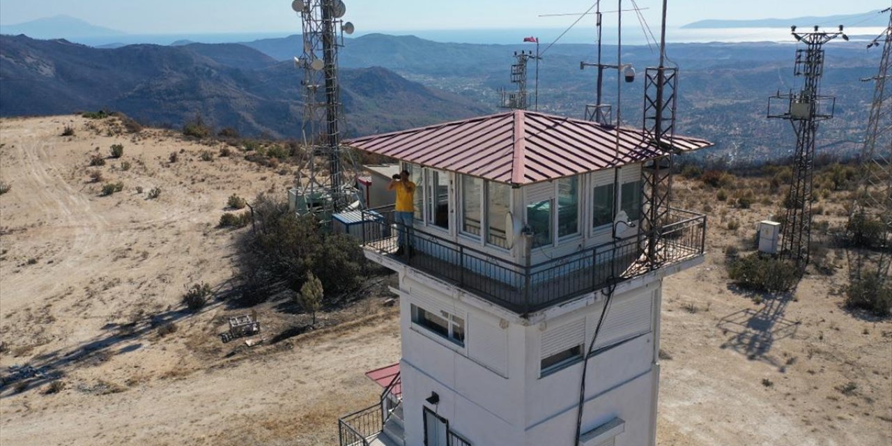 Ateş Çemberinde Kalan Yangın Kule Sorumlusu Canı Pahasına Görev Yerinden Ayrılmadı