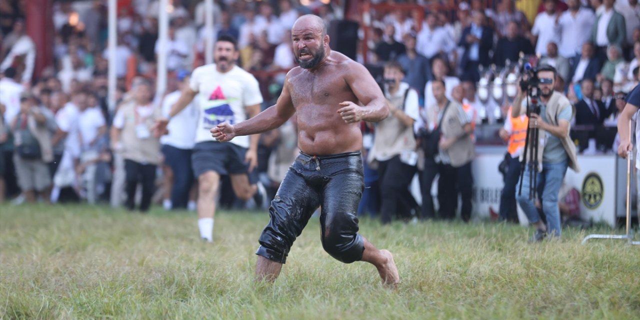 664. Tarihi Kırkpınar Yağlı Güreşleri'nde Başpehlivanlığı Orhan Okulu Kazandı