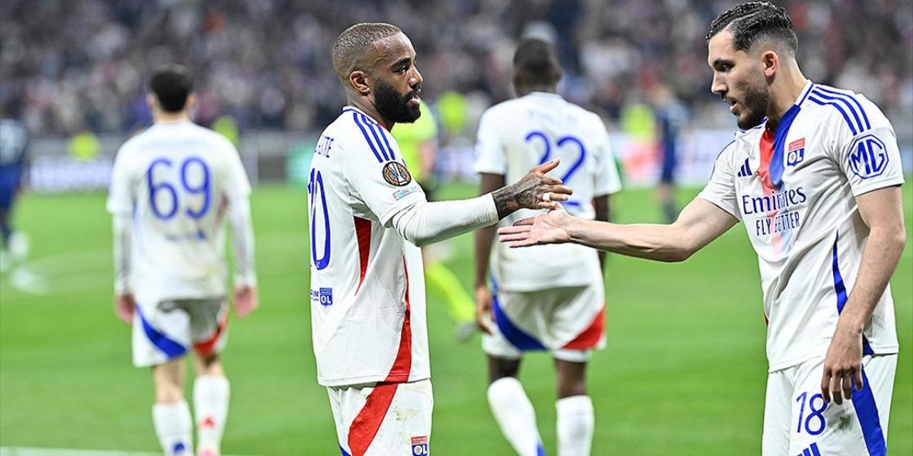 Olimpik Lyon'un Ligden Düşürülme Cezası Kaldırıldı