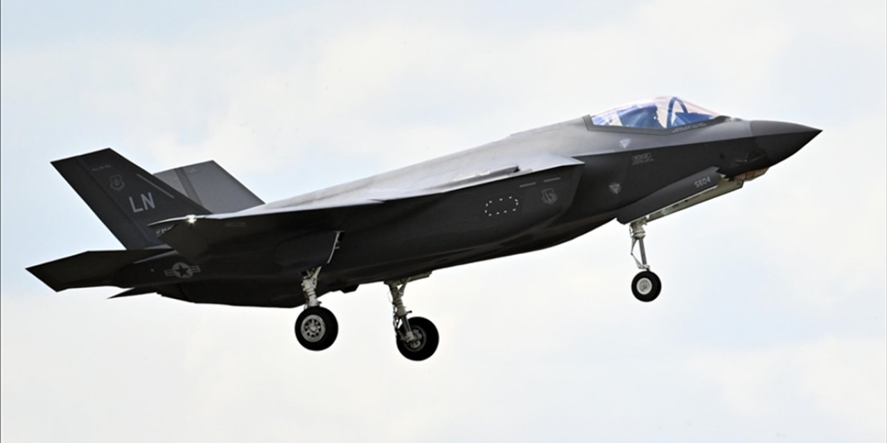 İsviçreli Milletvekili Fridez, ABD'nin Fiyat Artışı Nedeniyle F-35a Anlaşmasının İptalini İstedi