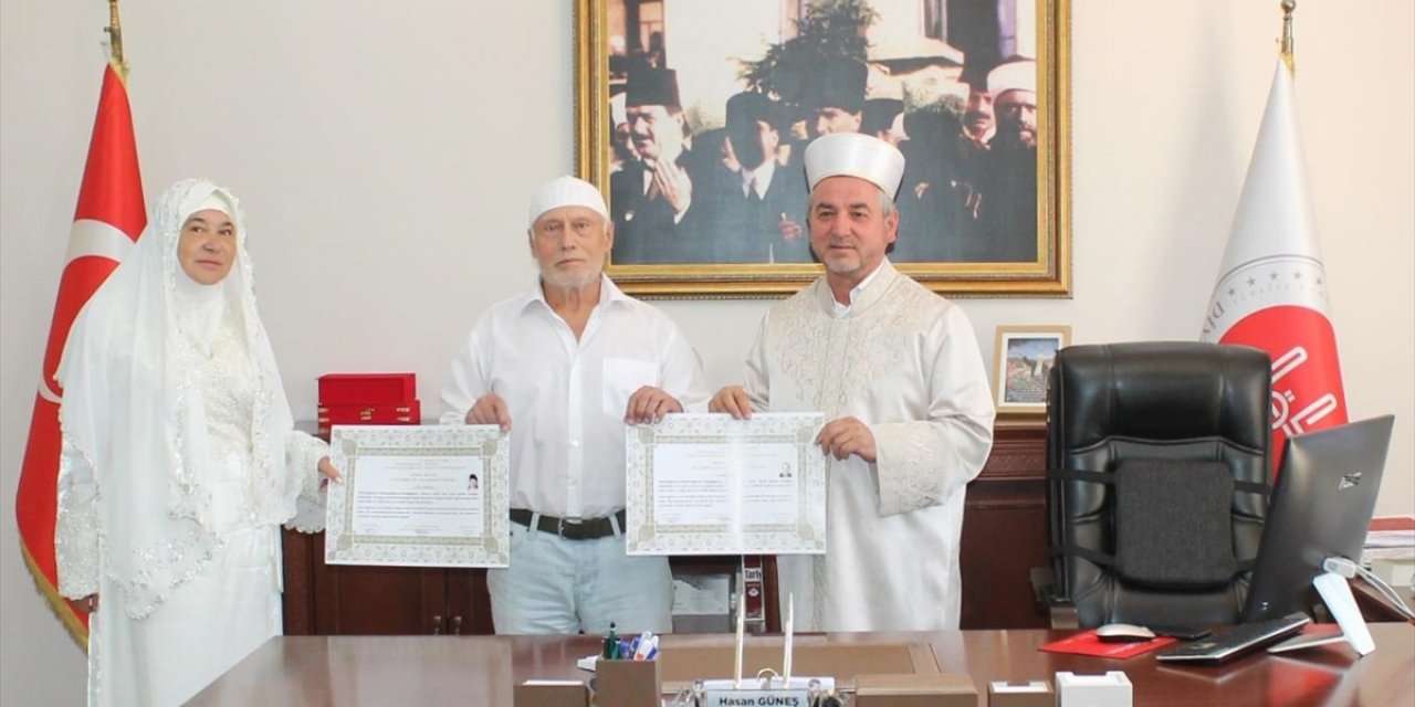 Rus Çift, Aydın'da Müslüman Oldu