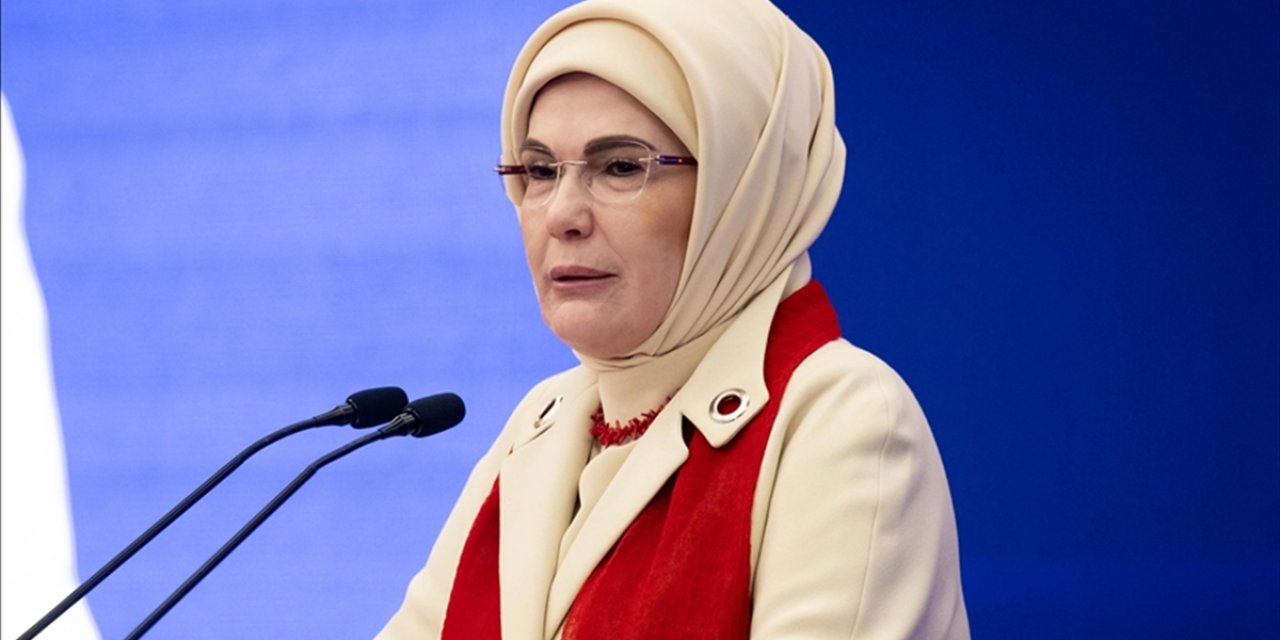 Emine Erdoğan: 15 Temmuz, Milletimizin Kararlılığıyla Yazılan Onurlu Bir Direnişin ve Ölümsüz Bir Zaferin Adıdır