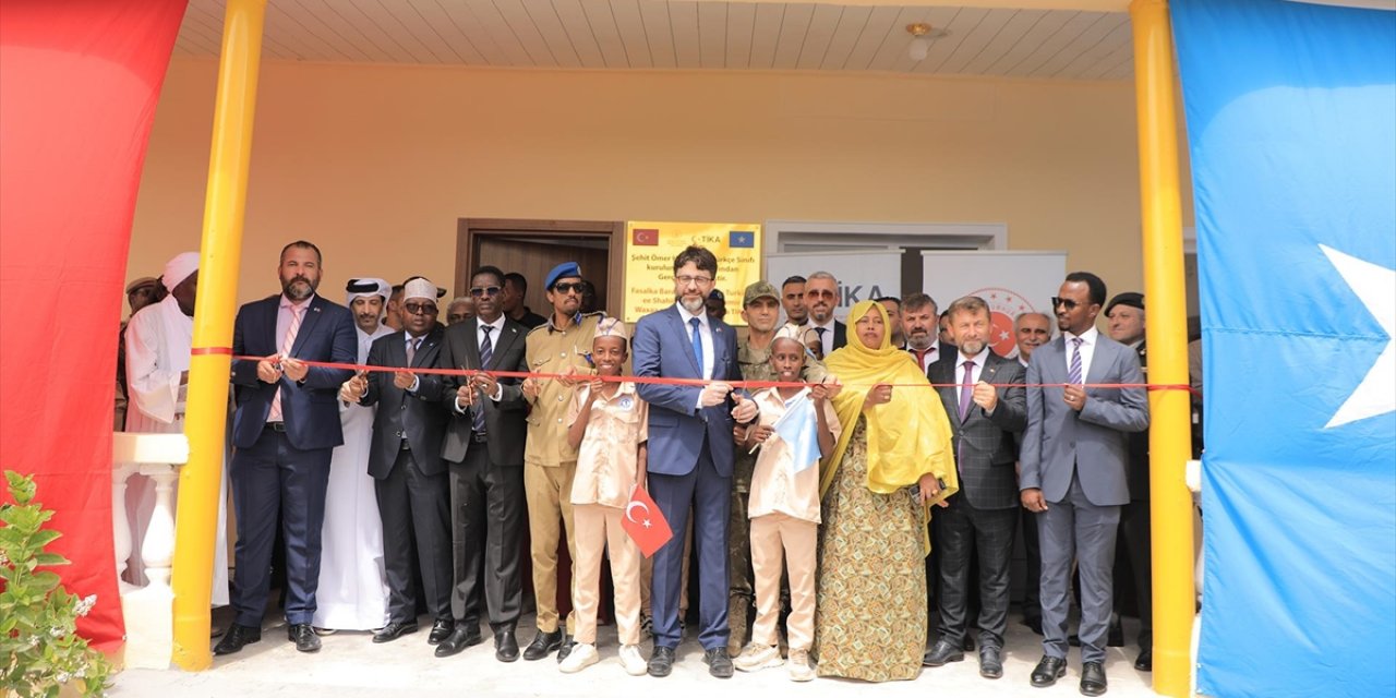 Tika, Somali'de Şehit Ömer Halisdemir Adına Türkçe Sınıfı Açtı