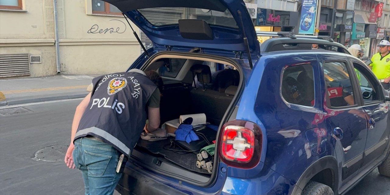 "Huzur İstanbul" Uygulamasında Çeşitli Suçlardan Aranan 399 Şüpheli Yakalandı