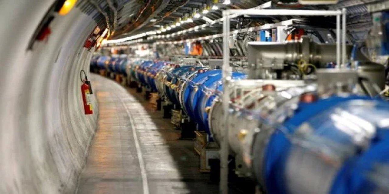 CERN Deneyi: Varlığın Nedenine Dair İpucu Bulundu