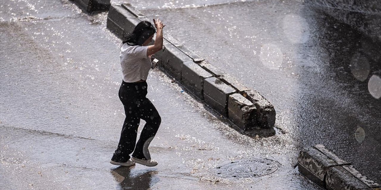 Erzurum'da Kuvvetli Sağanak Etkili Oldu