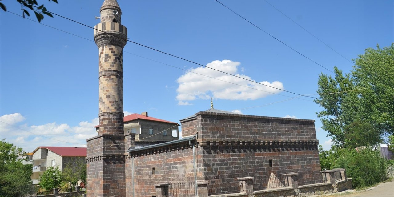 Muş'ta Restore Edilen Tarihi Murat Paşa Camisi Yeniden İbadete Açılacak