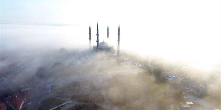 Sisin Örttüğü Selimiye'nin Görüntüsü Büyüledi