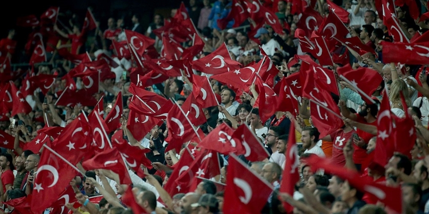 Milli Maç Kapalı Gişe