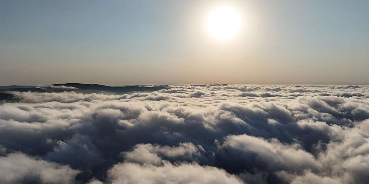 Samsun'da 1650 Rakımlı Dürtmen Dağı'ndaki "Sis Denizi" Dronla Görüntülendi
