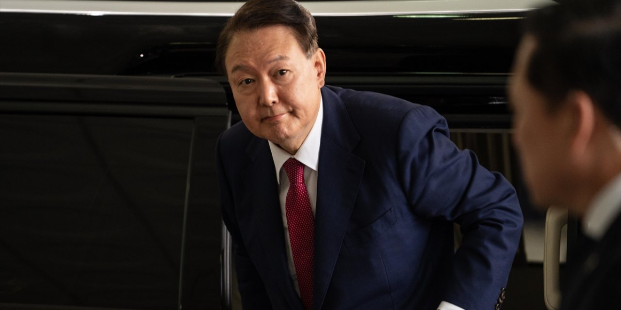 Güney Kore'de Eski Devlet Başkanı Yoon'un "Zorla Sorguya Getirilmesi" İçin Karar Çıkarıldı