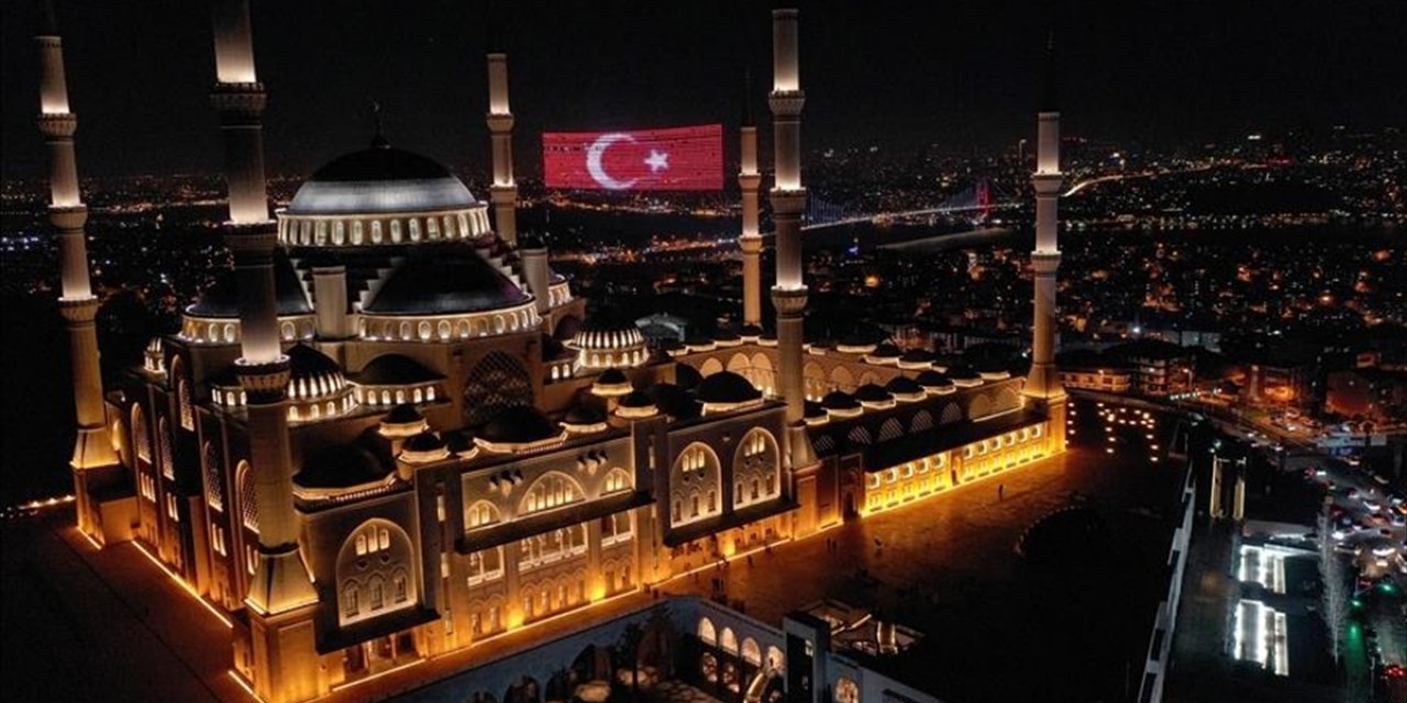 Ülke Genelindeki Camilerde Kuraklık, Afetler ve Şehitler İçin Dualar Edilecek