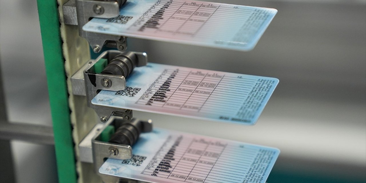 Eski Tip Sürücü Belgelerini Yenileme Süresi 31 Ekim'e Uzatıldı