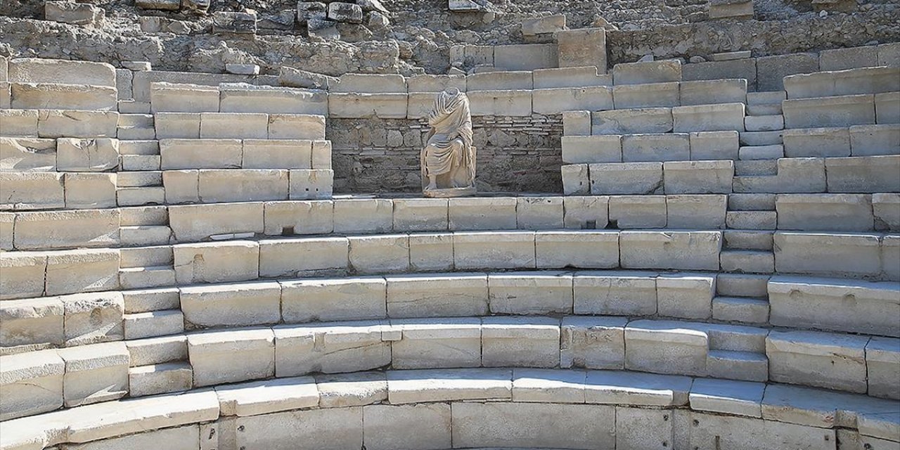 Antik Kent Laodikya'nın 2050 Yıllık Meclis Binası Gün Yüzüne Çıkarıldı