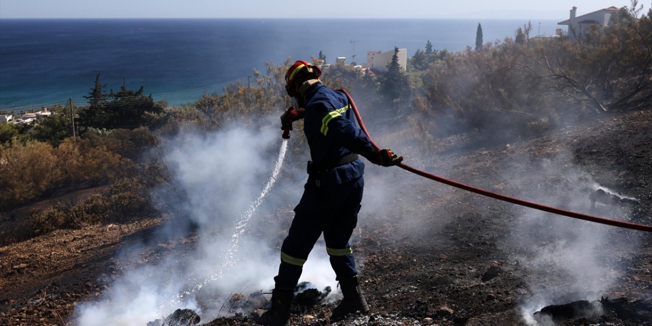 Yunanistan'da Orman Yangınları Nedeniyle Bazı Yerleşim Alanları Boşaltıldı