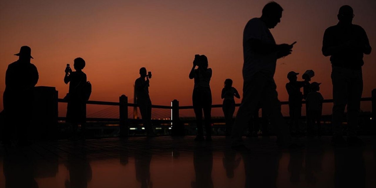 Türkiye'nin Nüfusu 1 Temmuz İtibarıyla 85 Milyon 824 Bini Geçti