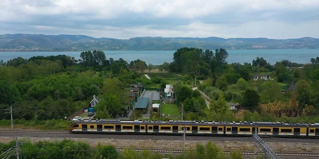 Milli Banliyö Tren Setinin İkincisinin Üretimi Tamamlandı