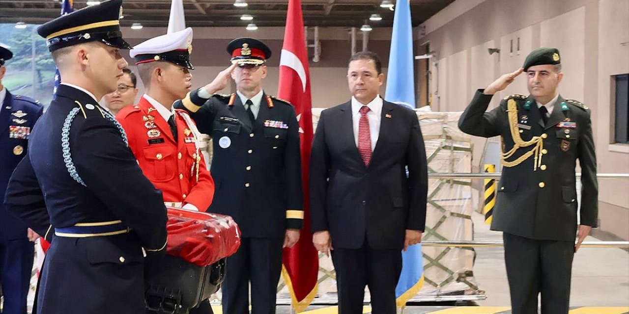 Kore Savaşı'nda Şehit Olan 4 Türk Askerinin Kalıntıları 75 Yıl Sonra Türk Yetkililere Teslim Edildi